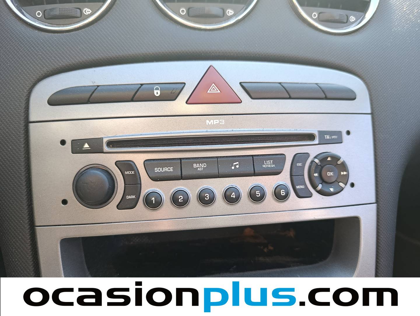 Equipamiento del Peugeot 308 Peugeot 308 1.6 VTI Sport (120 CV)