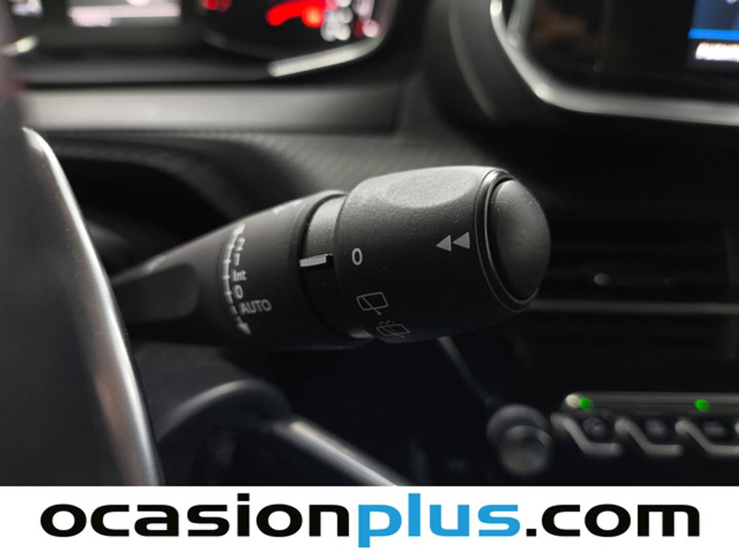 Peugeot 2008 Peugeot 2008 PureTech 130 S&S Allure EAT8 (130 CV) gasolina