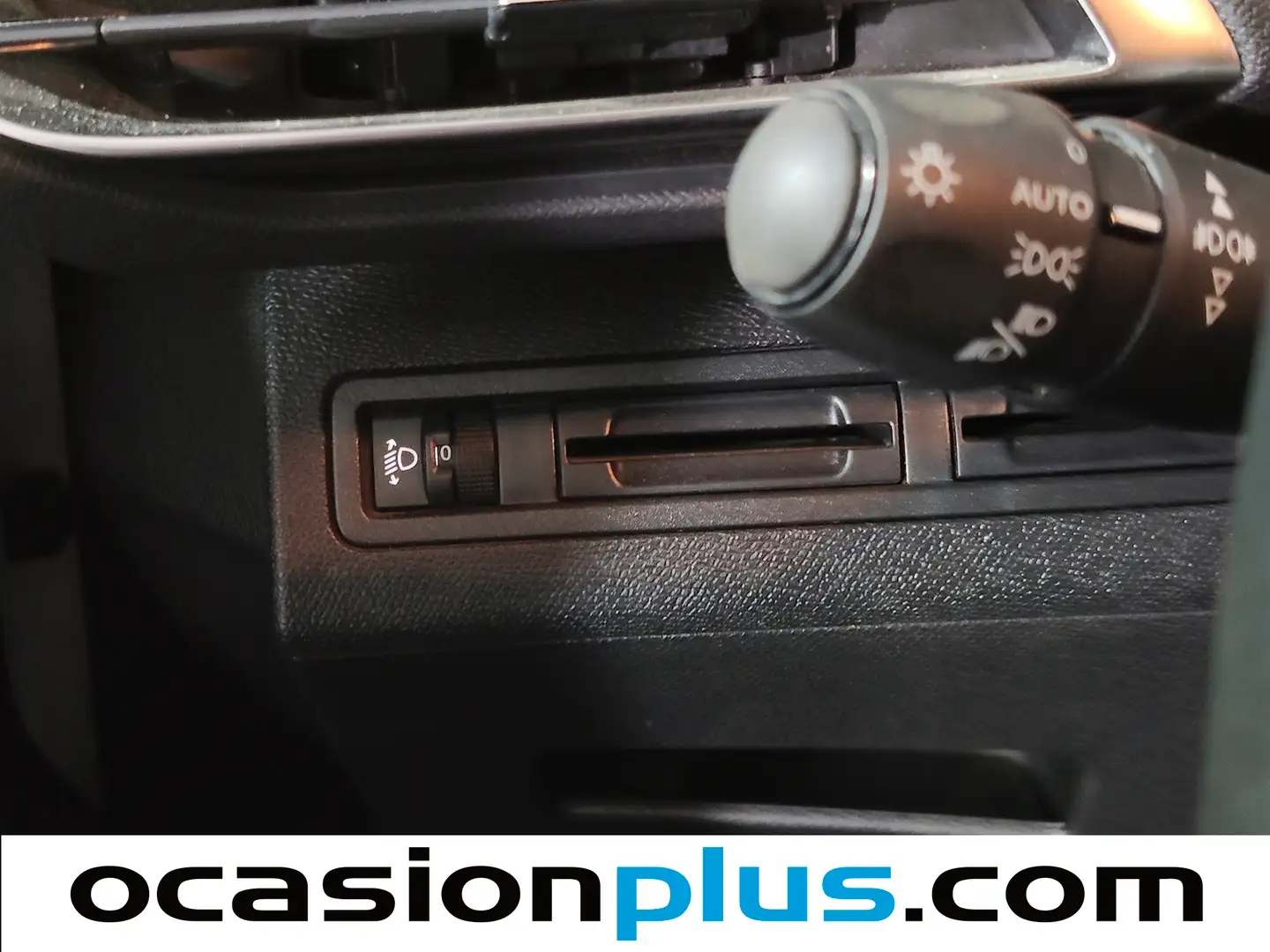 Foto Peugeot 3008 Peugeot 3008 BlueHDI 130 S&S Active (130 CV)