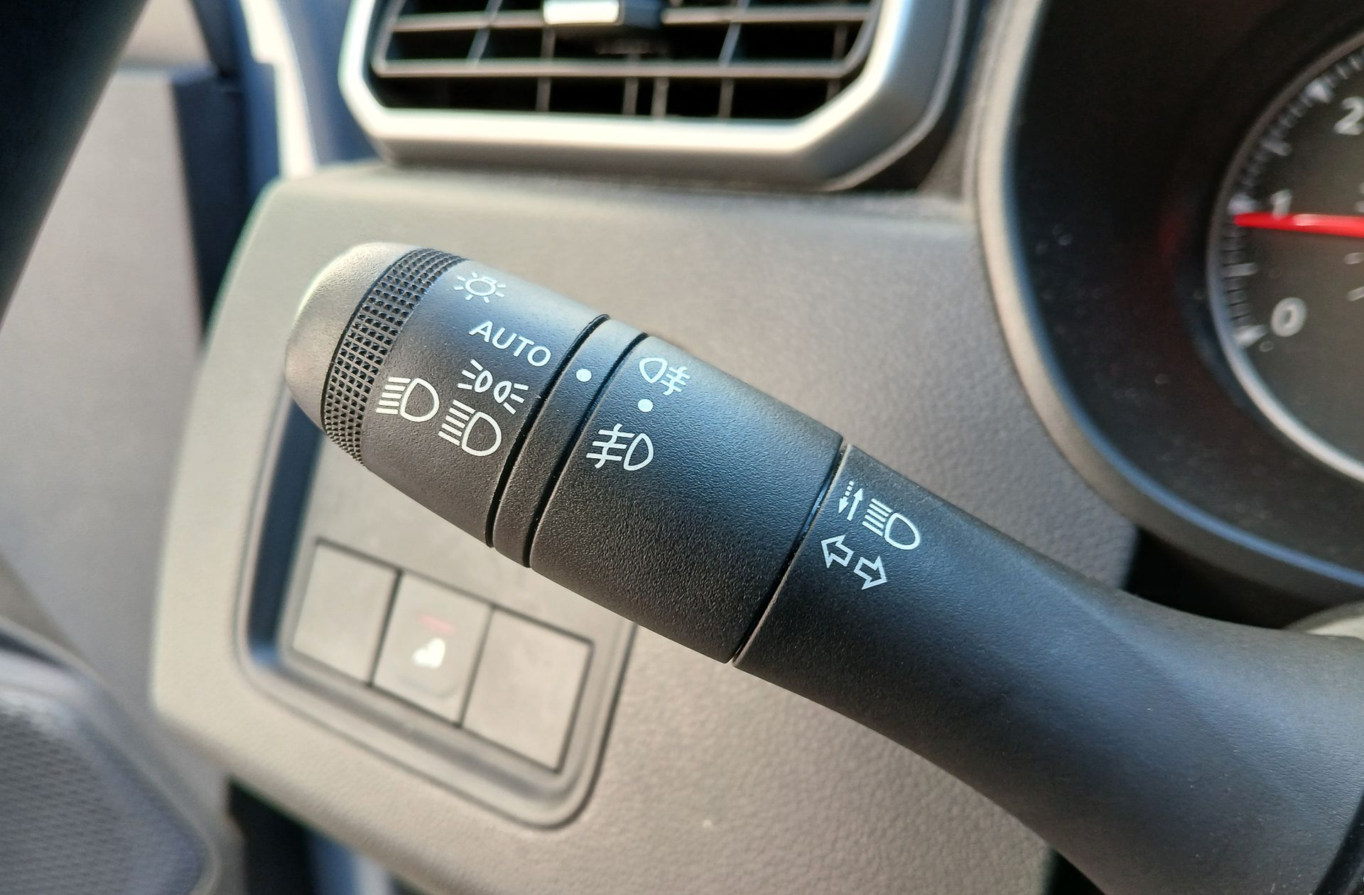 Dacia Duster Journey Go TCe EDC - foto 22