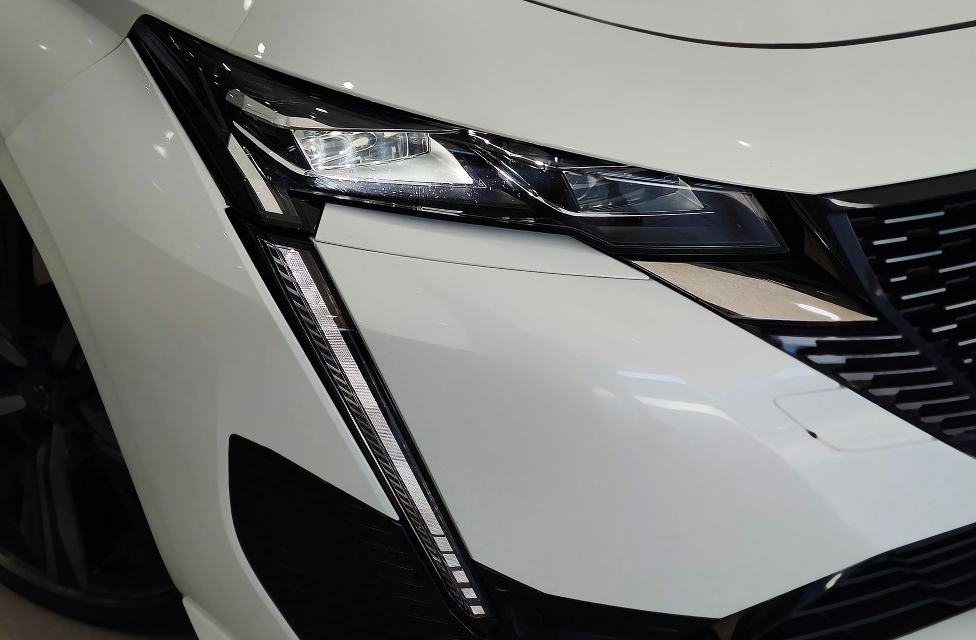 Peugeot 308 SW Hybrid 225 GT Pack eEAT8 - foto 21