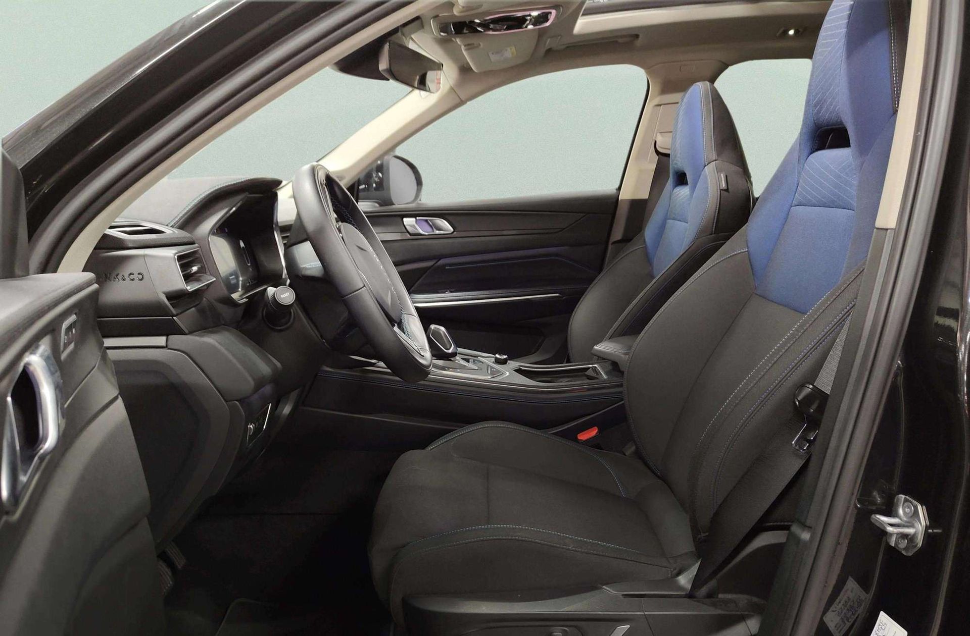 Lynk & Co 01 1.5 PHEV - foto 18