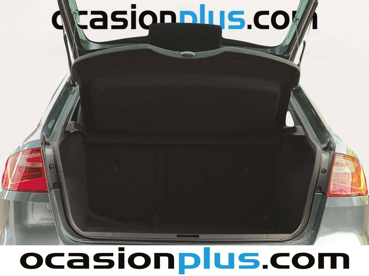 Foto asientos delanteros Seat Toledo Seat Toledo 1.0 TSI S&S Xcellence Edition (110 CV)