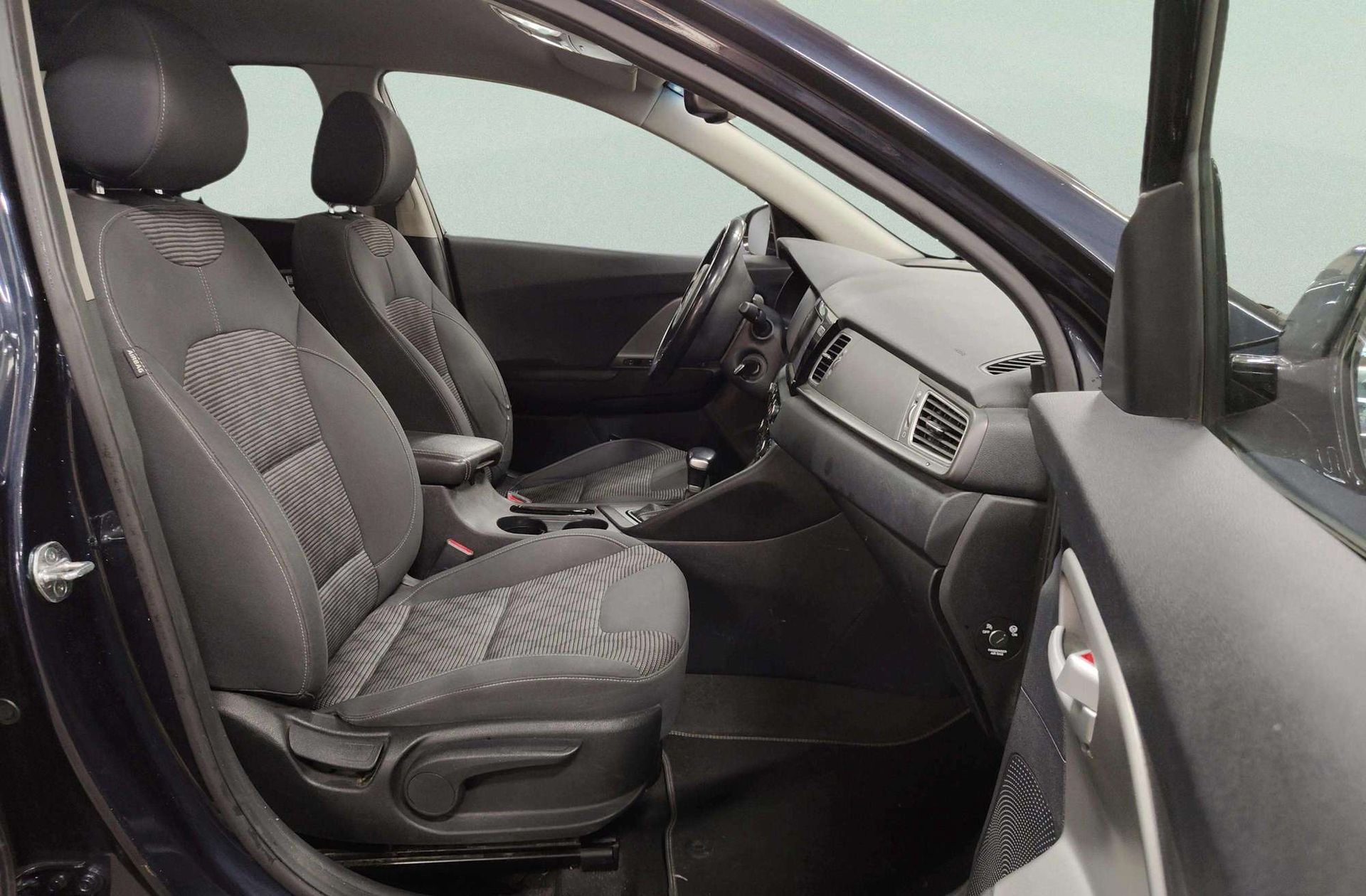 Kia Niro 1.6 GDi HEV Híbrido Drive - foto 19