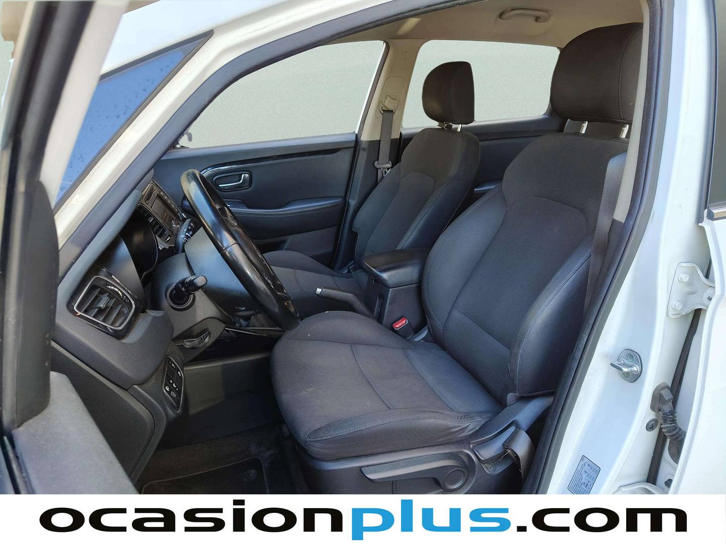 Foto asientos delanteros KIA Carens KIA Carens 1.6 GDi Eco-Dynamic x-Tech (135 CV)