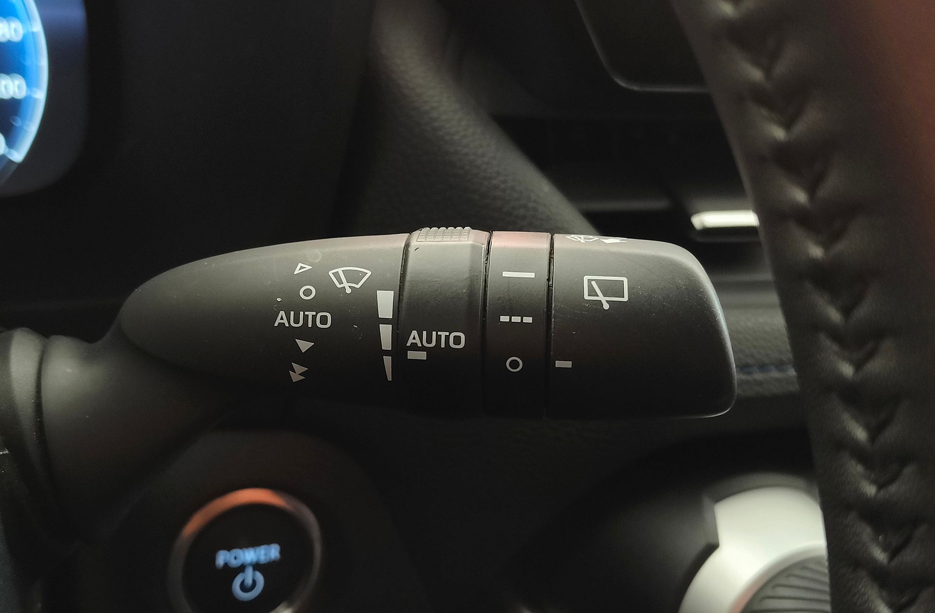 Toyota RAV4 2.5 hybrid 220H Style e-CVT - foto 32