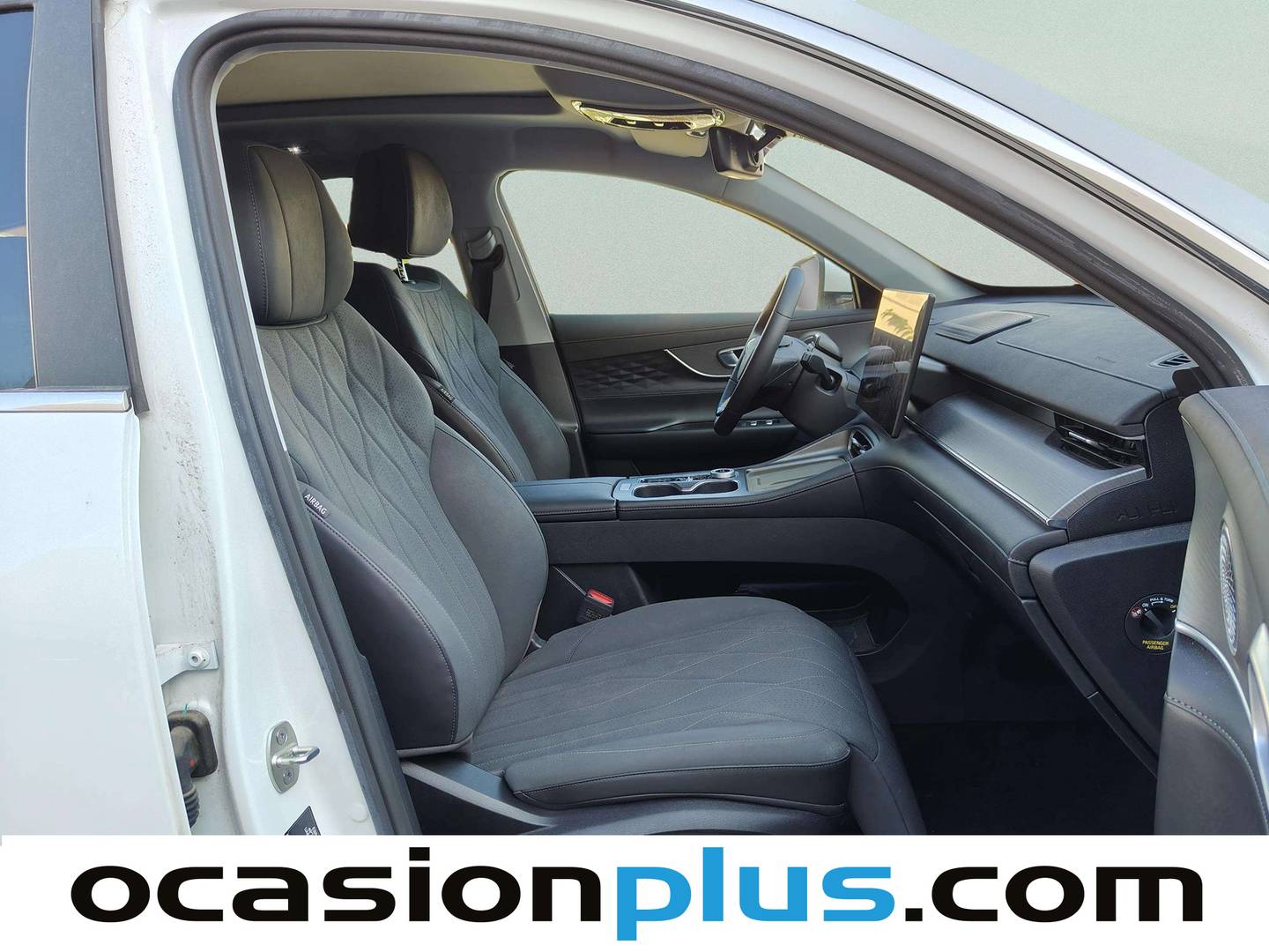EBRO S800 EBRO S800 1.6 TGDI Luxury DCT (147 CV) 7 Plazas de segunda mano