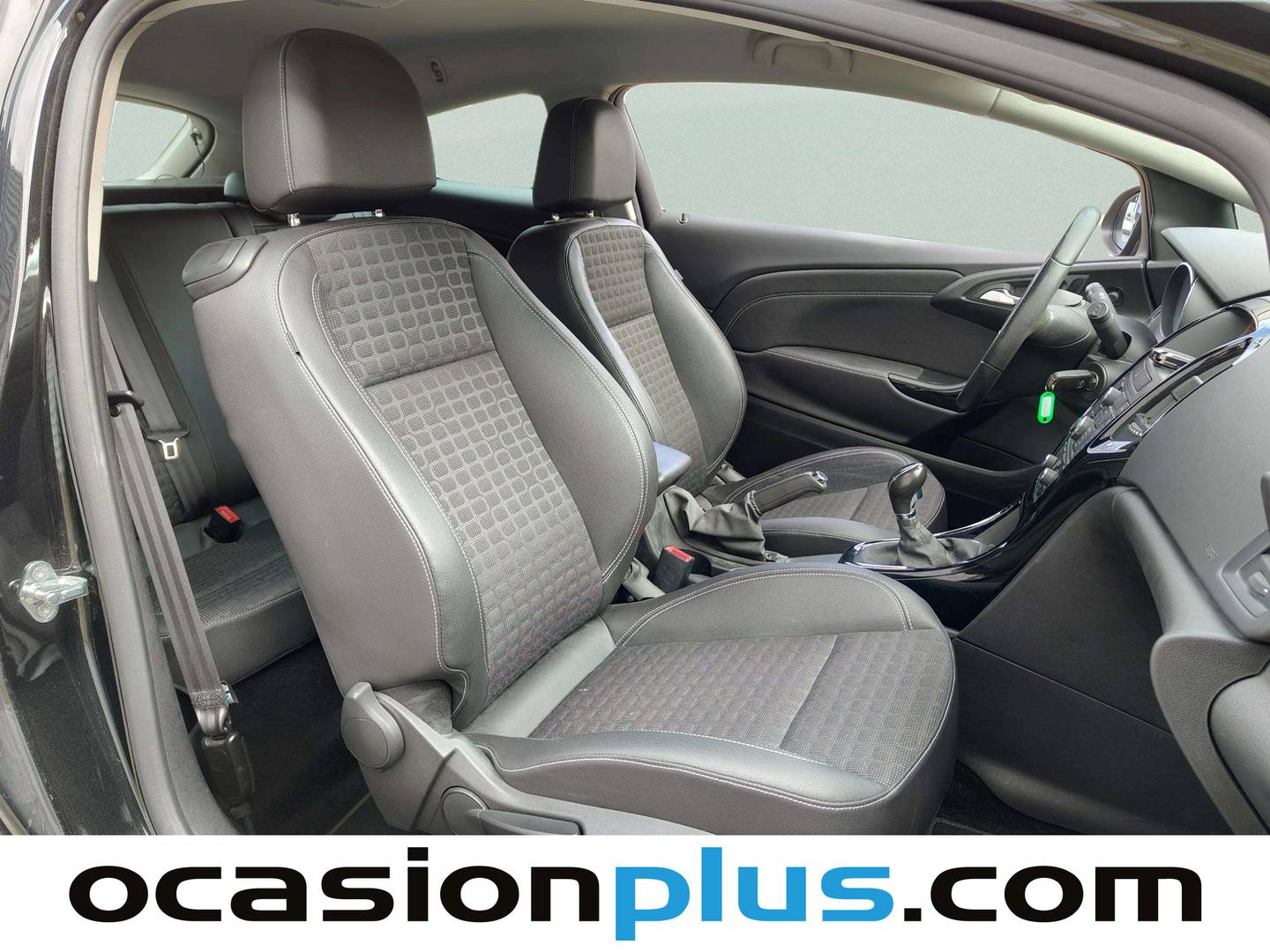 Foto Opel GTC Opel Astra 1.6 CDTI GTC S&S Sportive (136 CV)