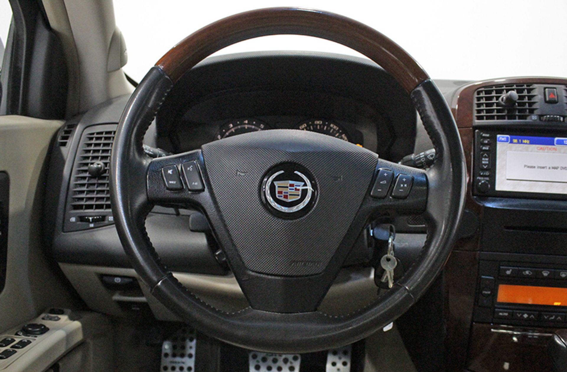 Cadillac SRX 4.6 V8 Sport Luxury 7 plazas - foto 24