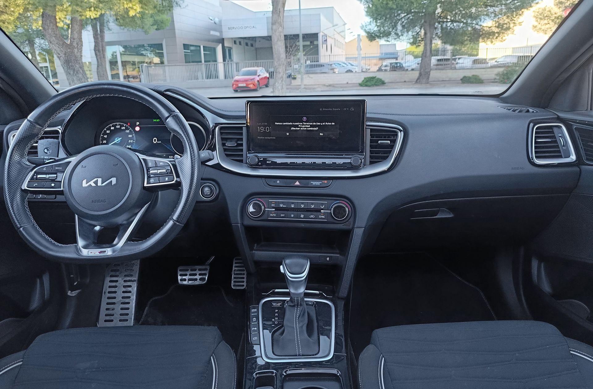 Kia Ceed 1.5 MHEV GT Line DCT - foto 6