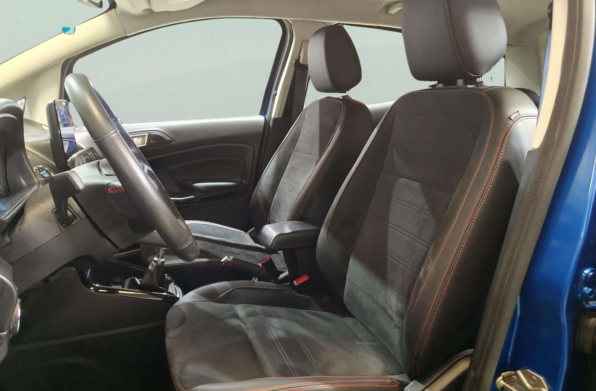 Ford EcoSport 1.0T EcoBoost ST Line - foto 12