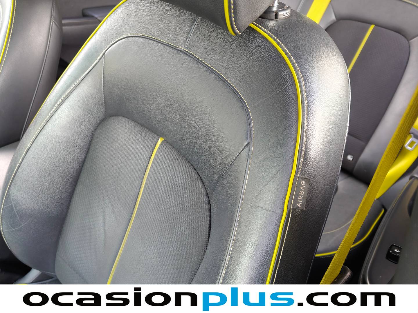 Extras y acabados del Hyundai Kona Hyundai Kona 1.0 TGDI Tecno Lime 4x2 (120 CV)