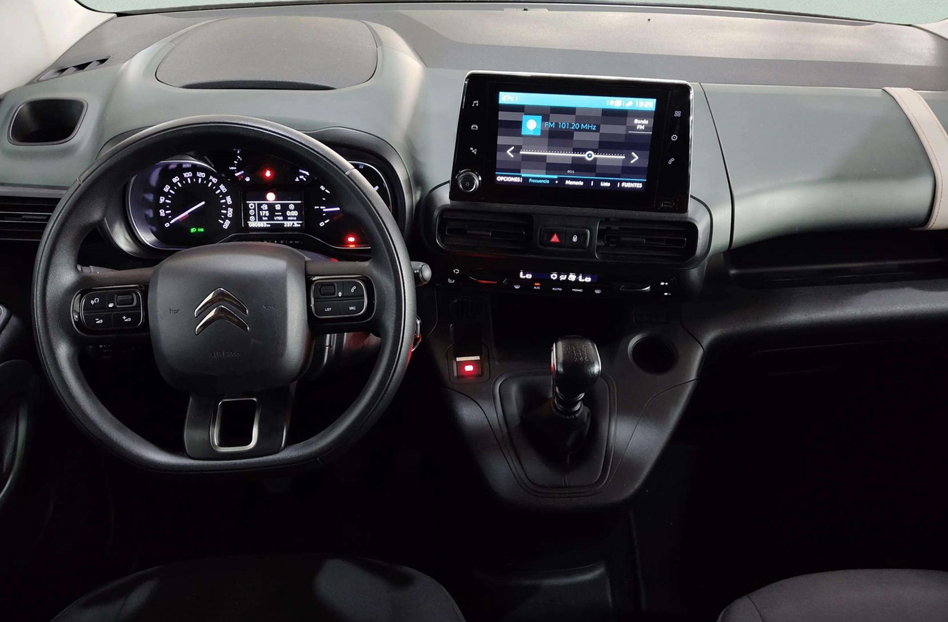 Citroën Berlingo BlueHDi 130 Talla M Shine - foto 7