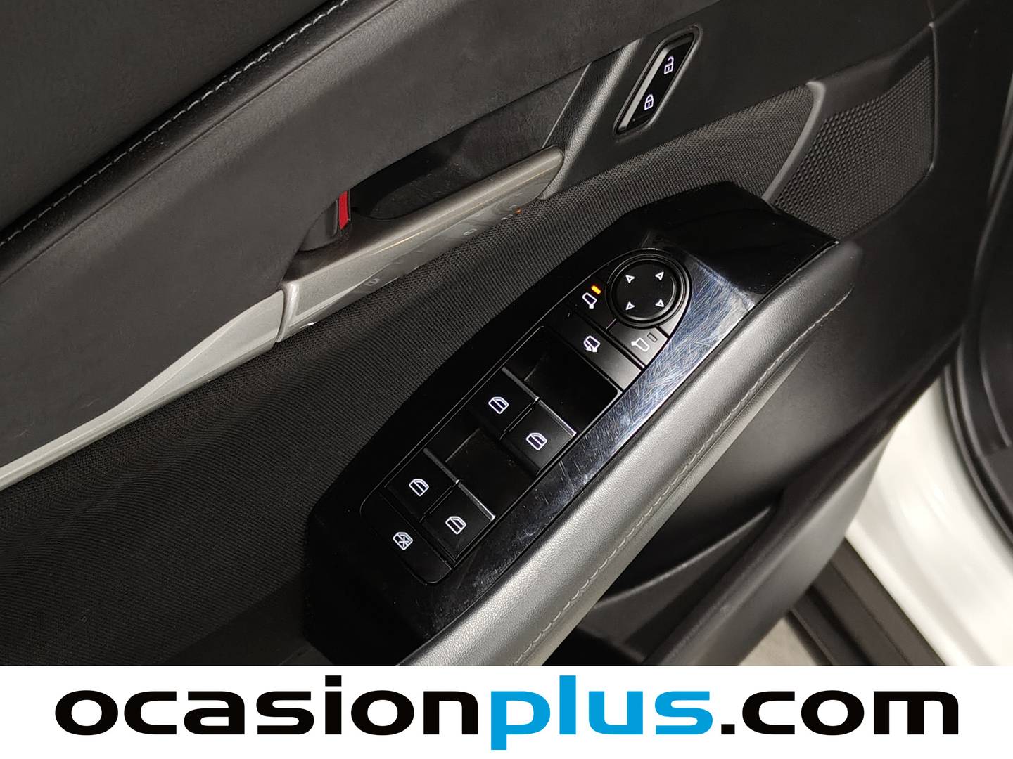 Foto Mazda CX-30 Mazda CX-30 2.5 e-Skyactive G MHEV Prime-Line AT (140 CV)