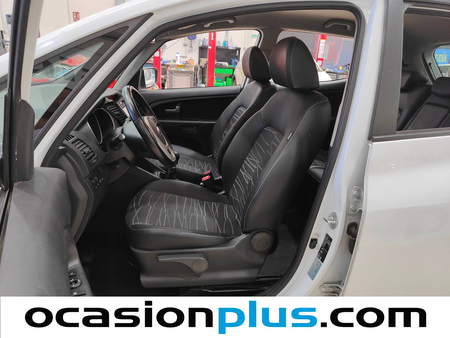 Foto asientos delanteros KIA Venga KIA Venga 1.4 CVVT x-Tech17 (90 CV)