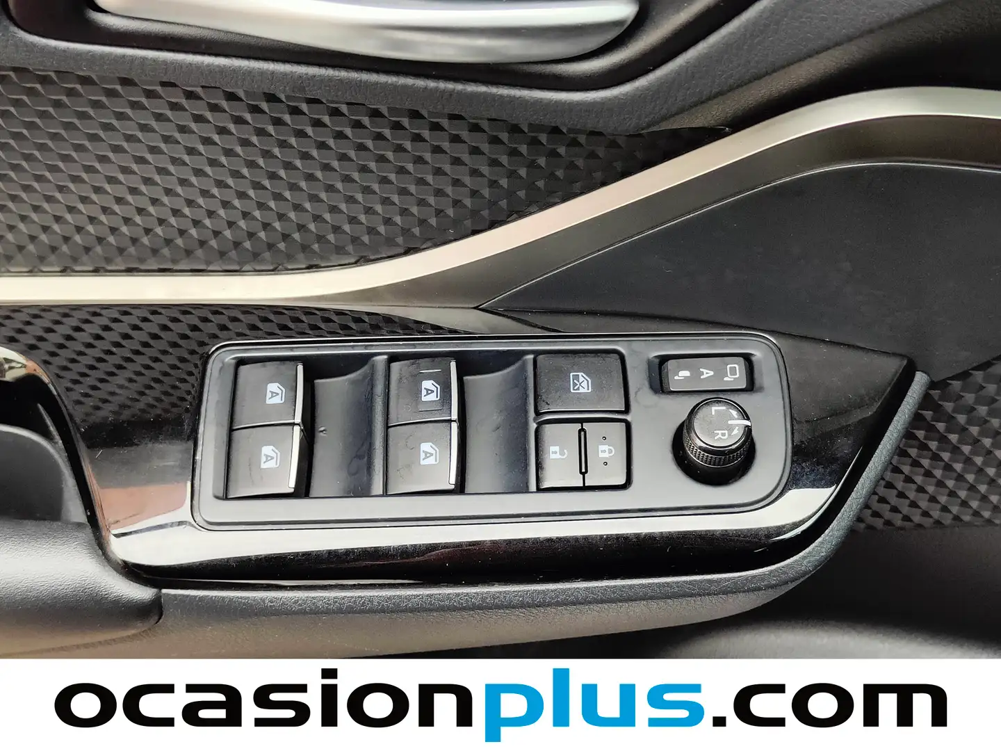 Foto Toyota C-HR Toyota C-HR 1.8 125H Advance (122 CV)