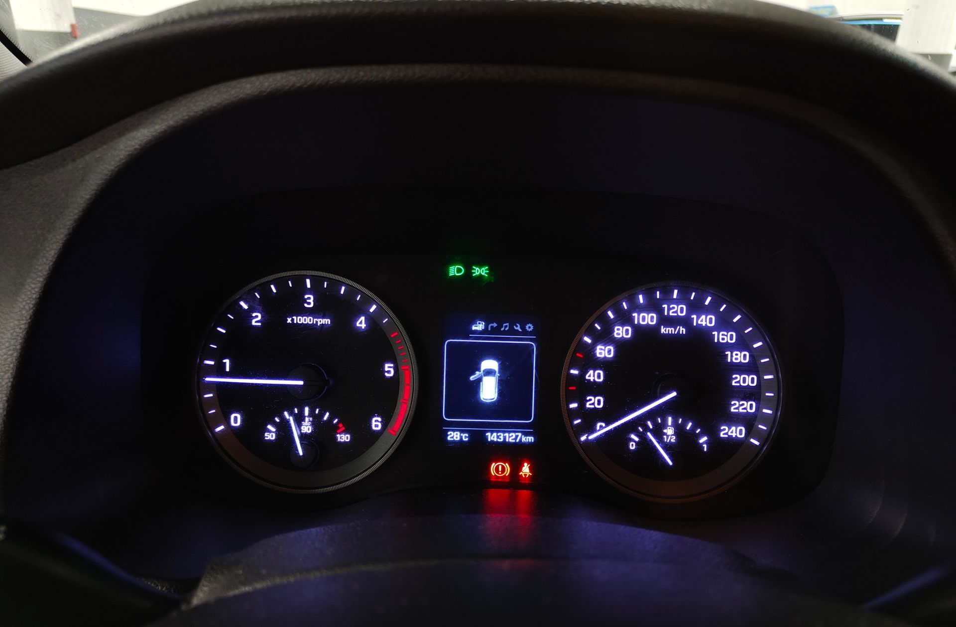 Hyundai Tucson 1.7 CRDi BlueDrive 25 Aniversario 4x2 - foto 21