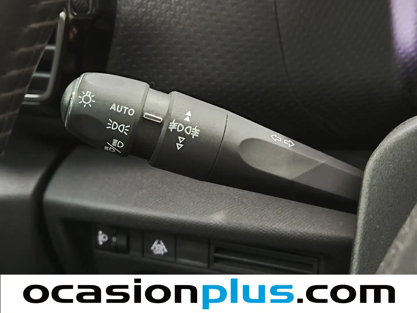 Foto Citroën C4 Citroen C4 PureTech 130 S&S 6v Feel Pack  (130 CV)