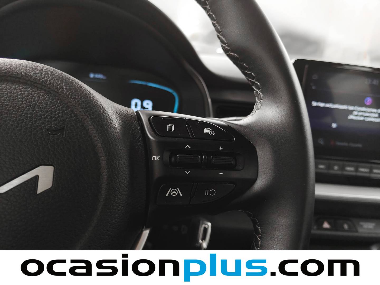 Acabados KIA Stonic KIA Stonic 1.0 T-GDi MHEV MT Concept (100 CV)
