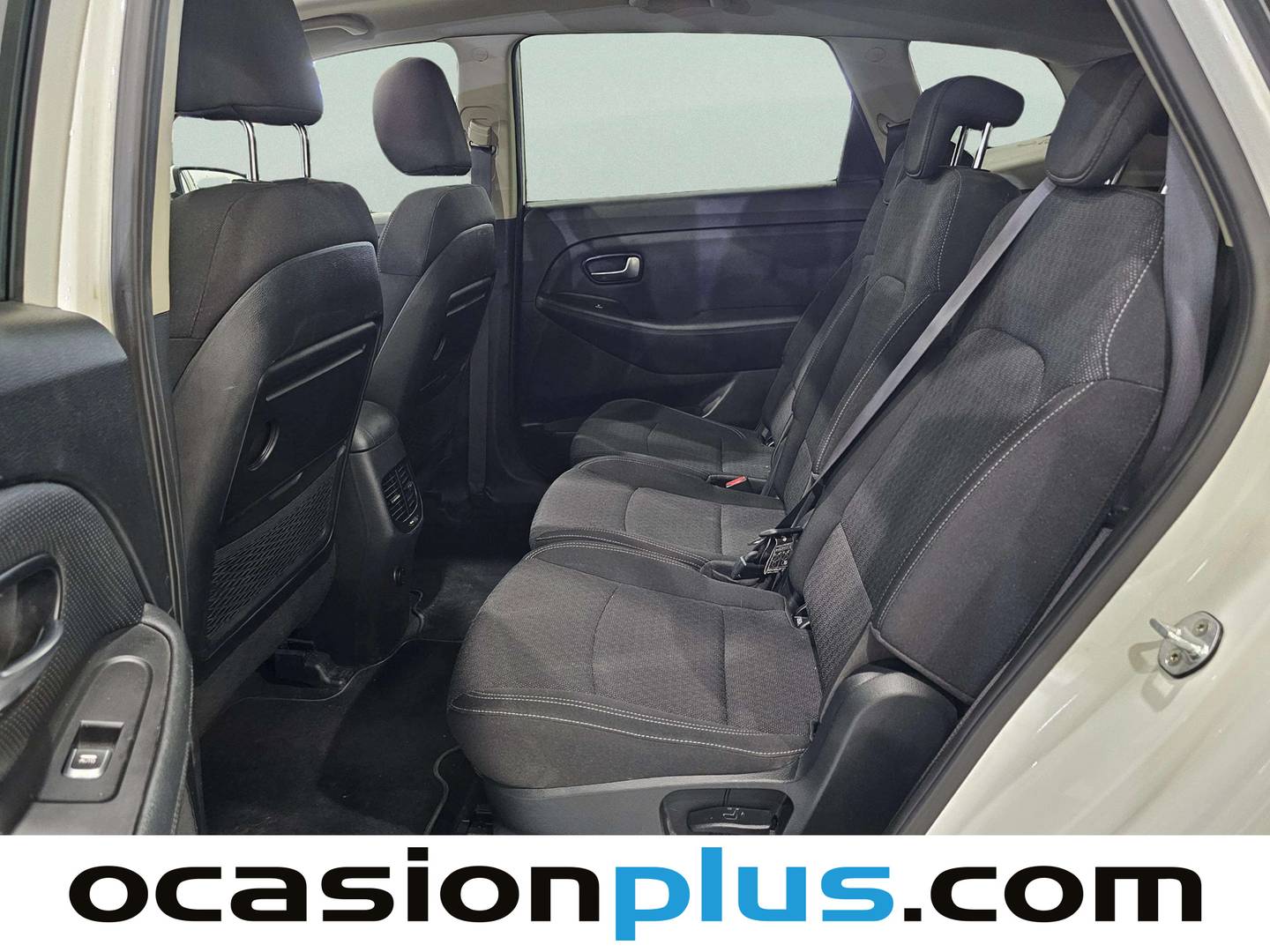 Foto asientos traseros KIA Carens KIA Carens 1.7 CRDi VGT Drive Eco-Dynamics (115 CV)