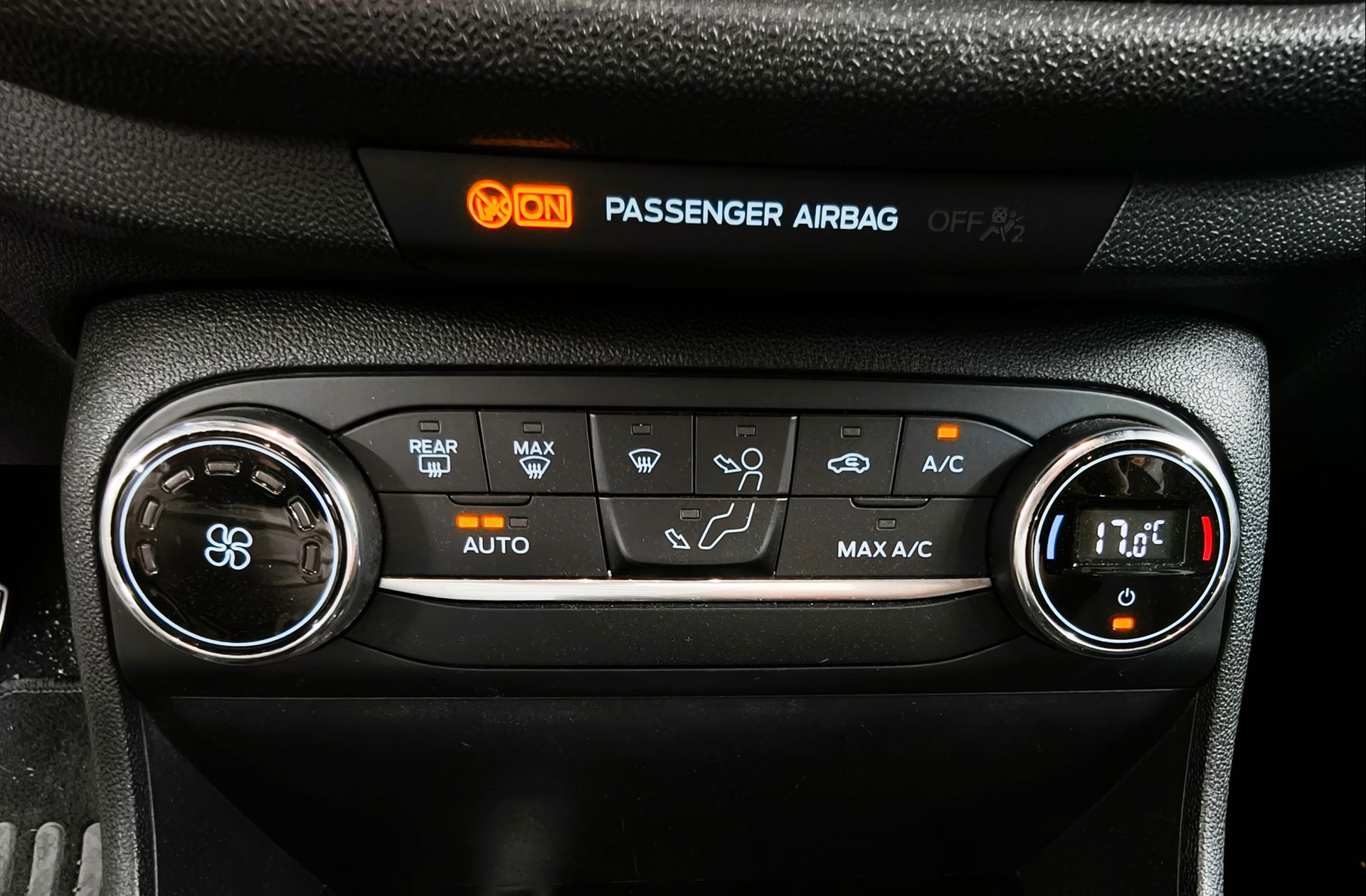 Ford Fiesta 1.0 EcoBoost ST-Line - foto 33