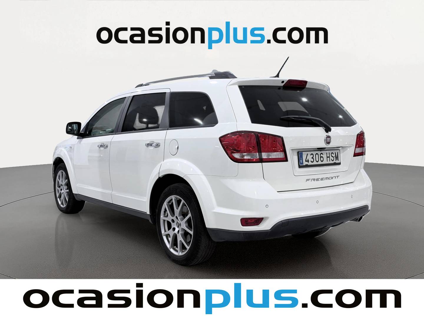 Foto trasera Fiat Freemont Fiat Freemont 2.0 16v Diesel Lounge (140 CV) 7 Plazas izquierda