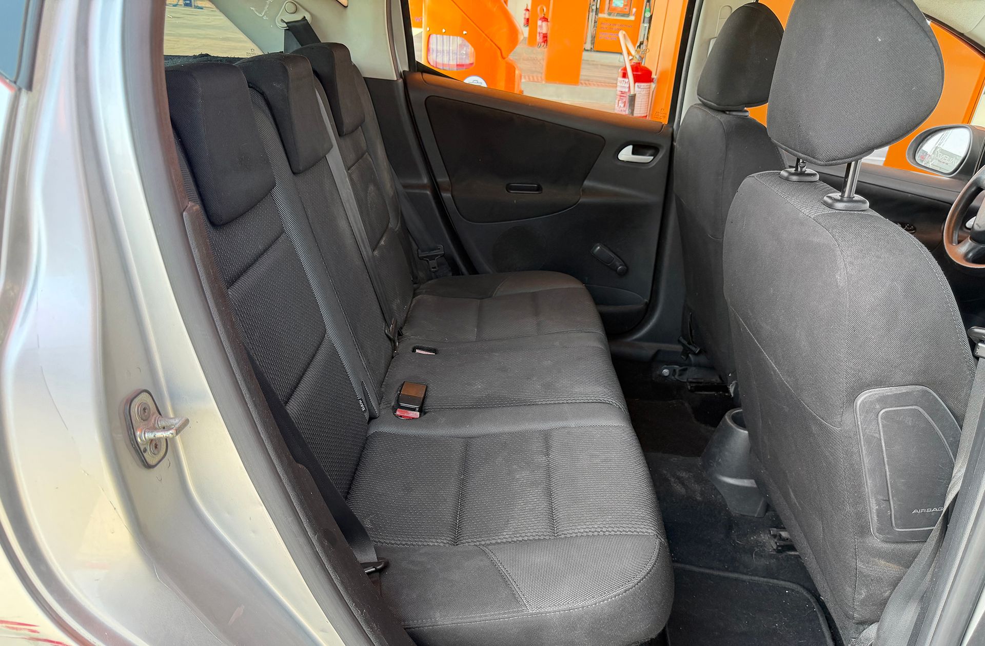 Peugeot 207 SW 1.6 HDi Confort - foto 12