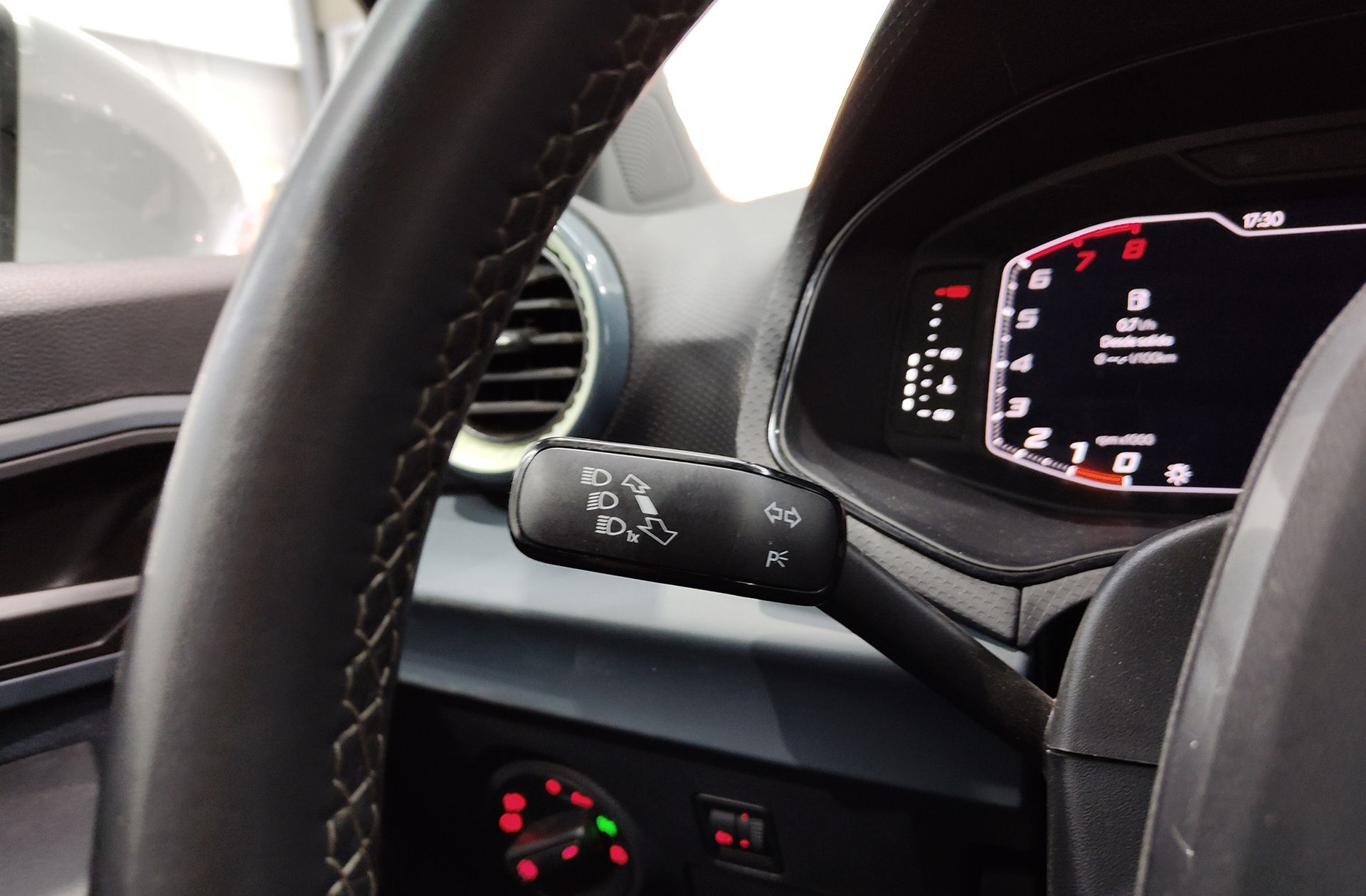 SEAT Ibiza 1.0 TSI Style - foto 24