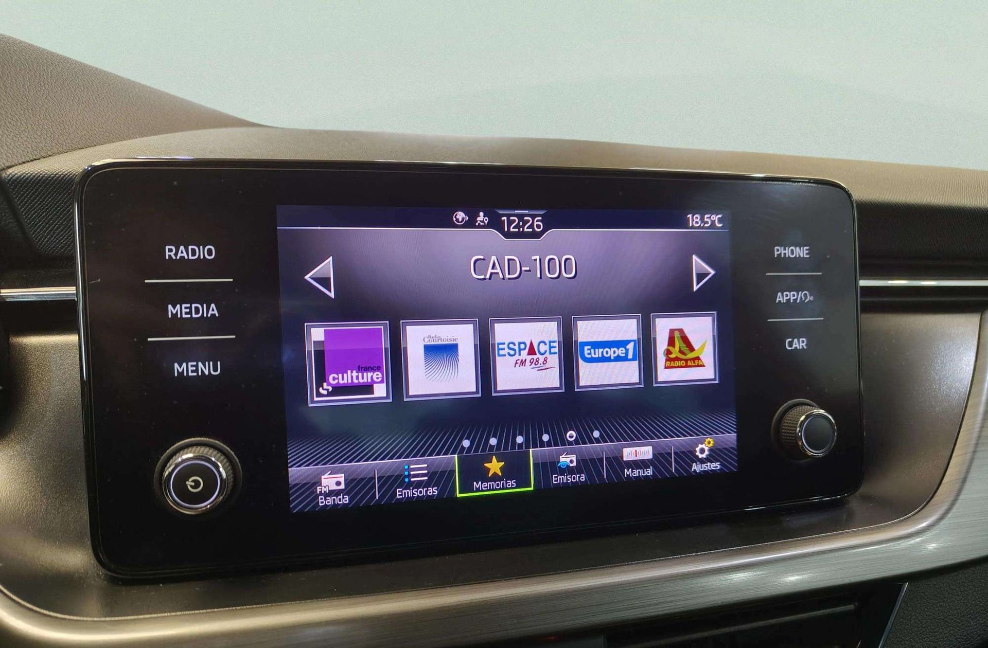 Škoda Kamiq 1.0 TSI Scout - foto 34