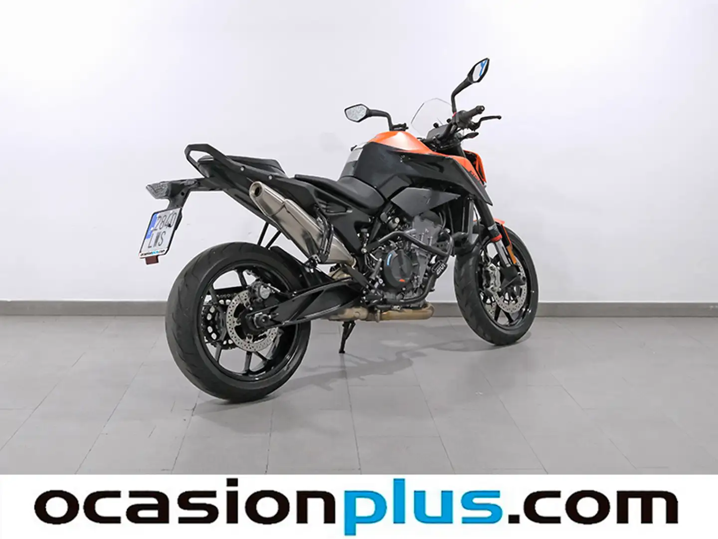 Foto KTM 890 DUKE L KTM 890 DUKE L 890 DUKE L (95 Cv)
