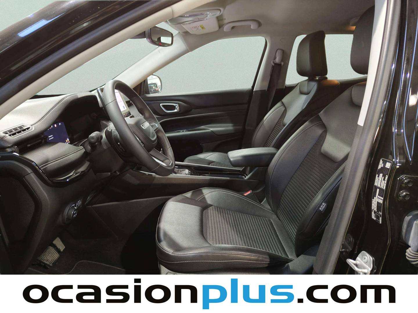 Foto asientos delanteros Jeep Compass Jeep Compass 1.5 MHEV Night Eagle DCT  (130 CV)