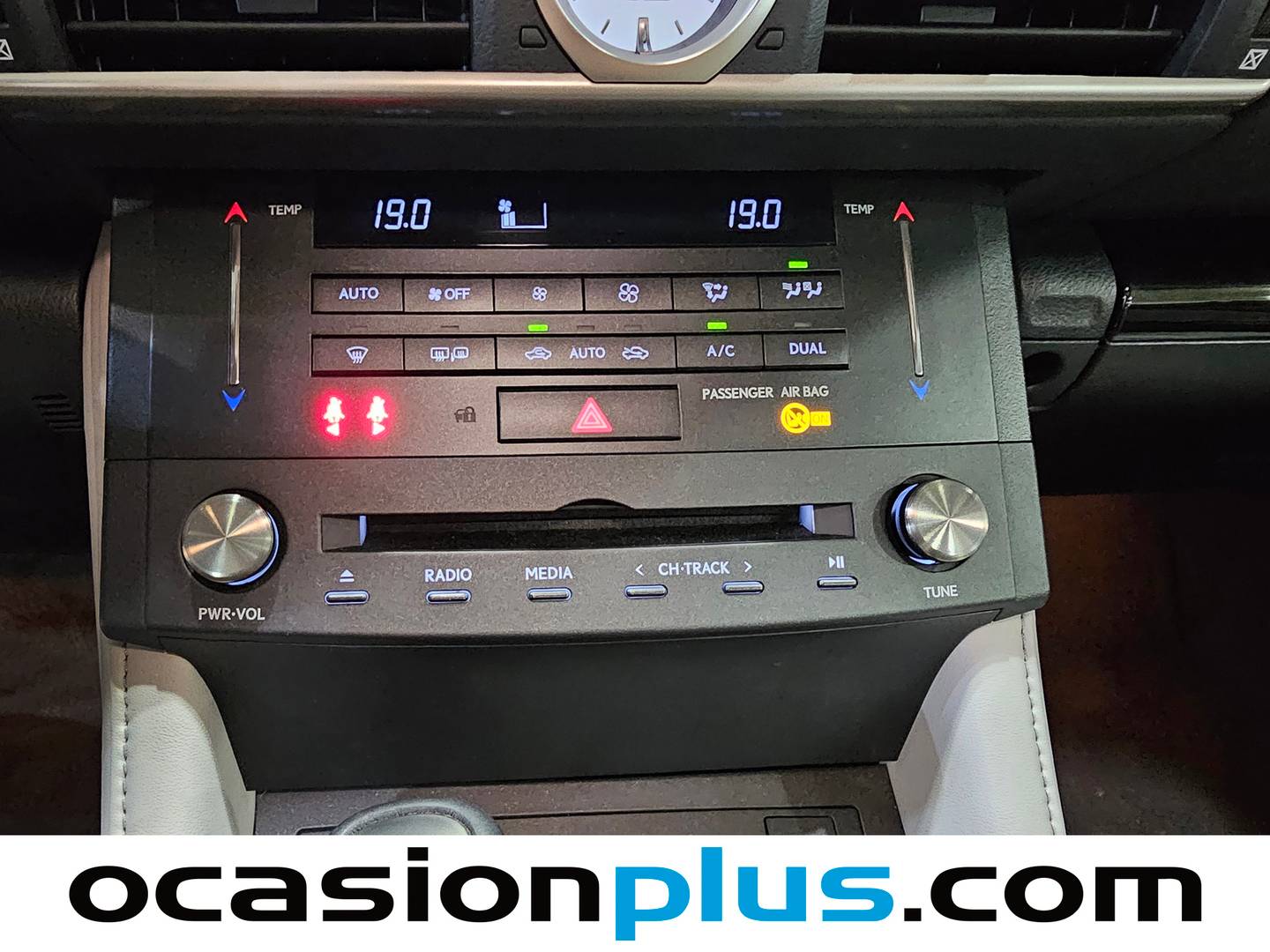 Lexus RC Lexus RC 300h Executive Navigation (223 CV) al mejor precio
