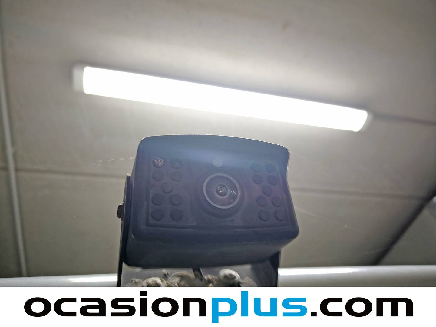 Foto Iveco Daily Iveco Daily Furgon 35 S 11 3300/2100 RS (105 CV)