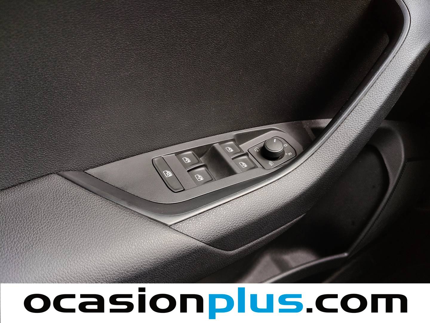 Skoda Karoq Skoda Karoq 2.0 TDI Ambition 4X4 DSG (150 CV) seminuevo