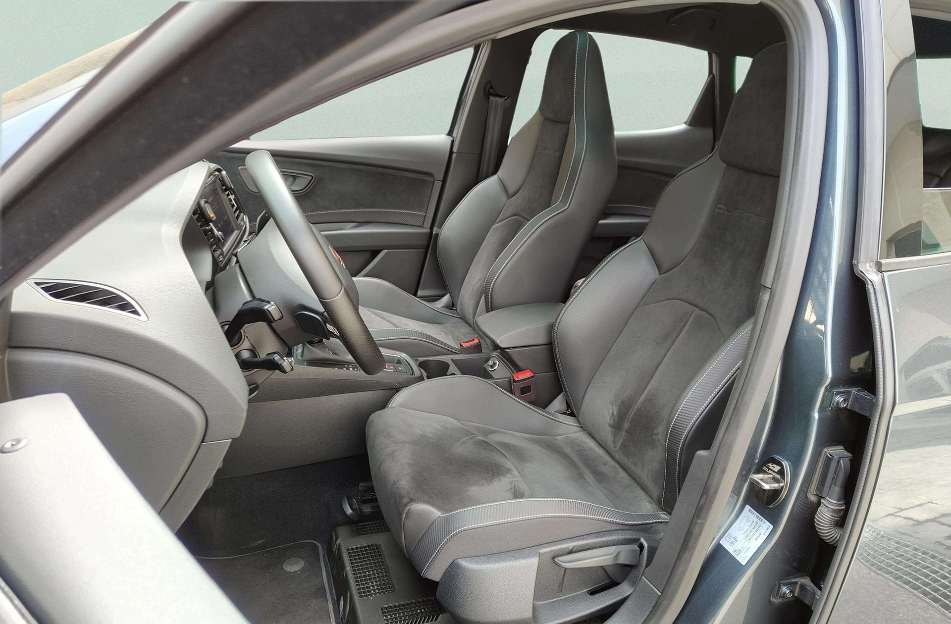 SEAT León 2.0 TSI Cupra DSG - foto 12
