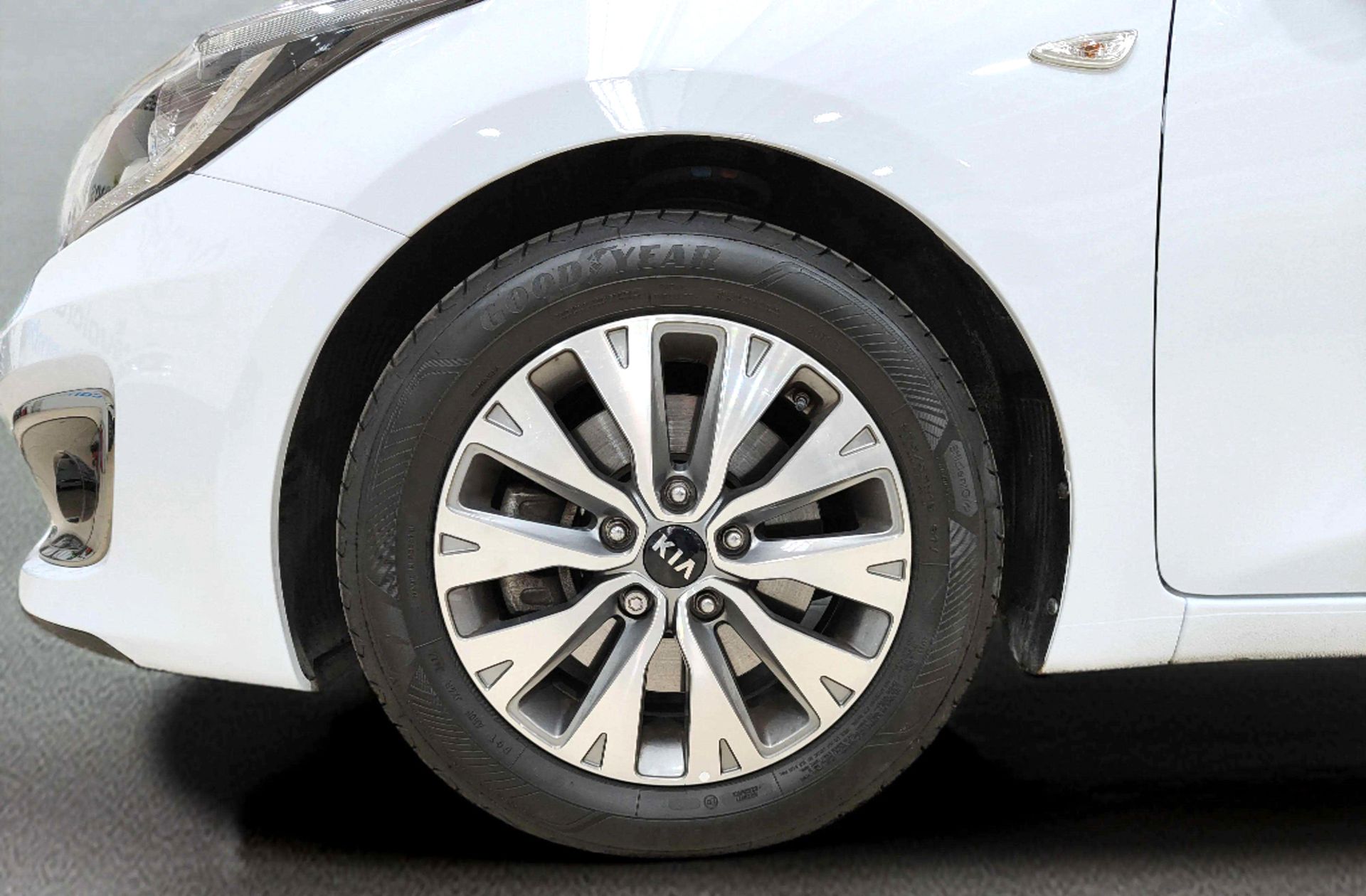 Kia Ceed 1.4 CRDi WGT Drive - foto 30
