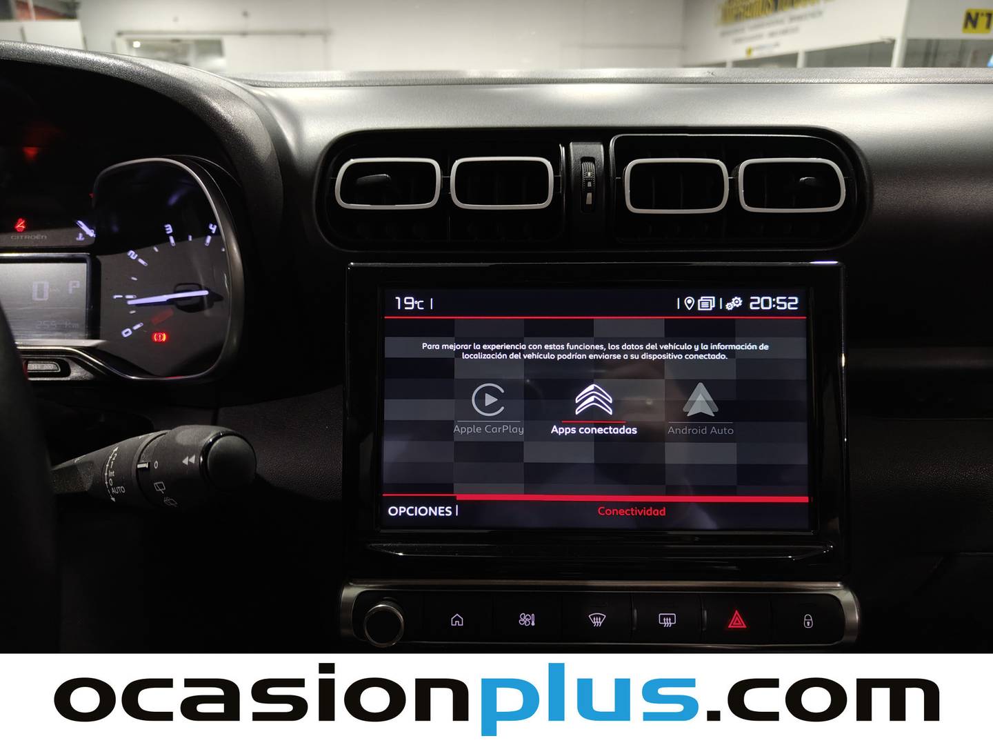 Equipamiento del Citroën C3 Aircross Citroën C3 Aircross PureTech 130 Shine Pack EAT6 (131 CV)