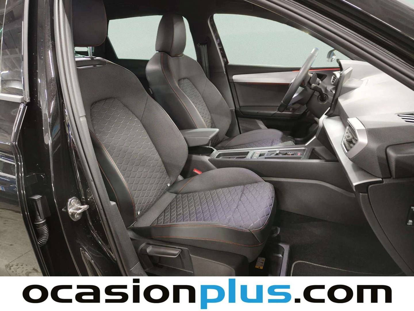 Foto Seat León SEAT León ST 1.5 eTSI S&S FR Go L DSG  (150 CV)