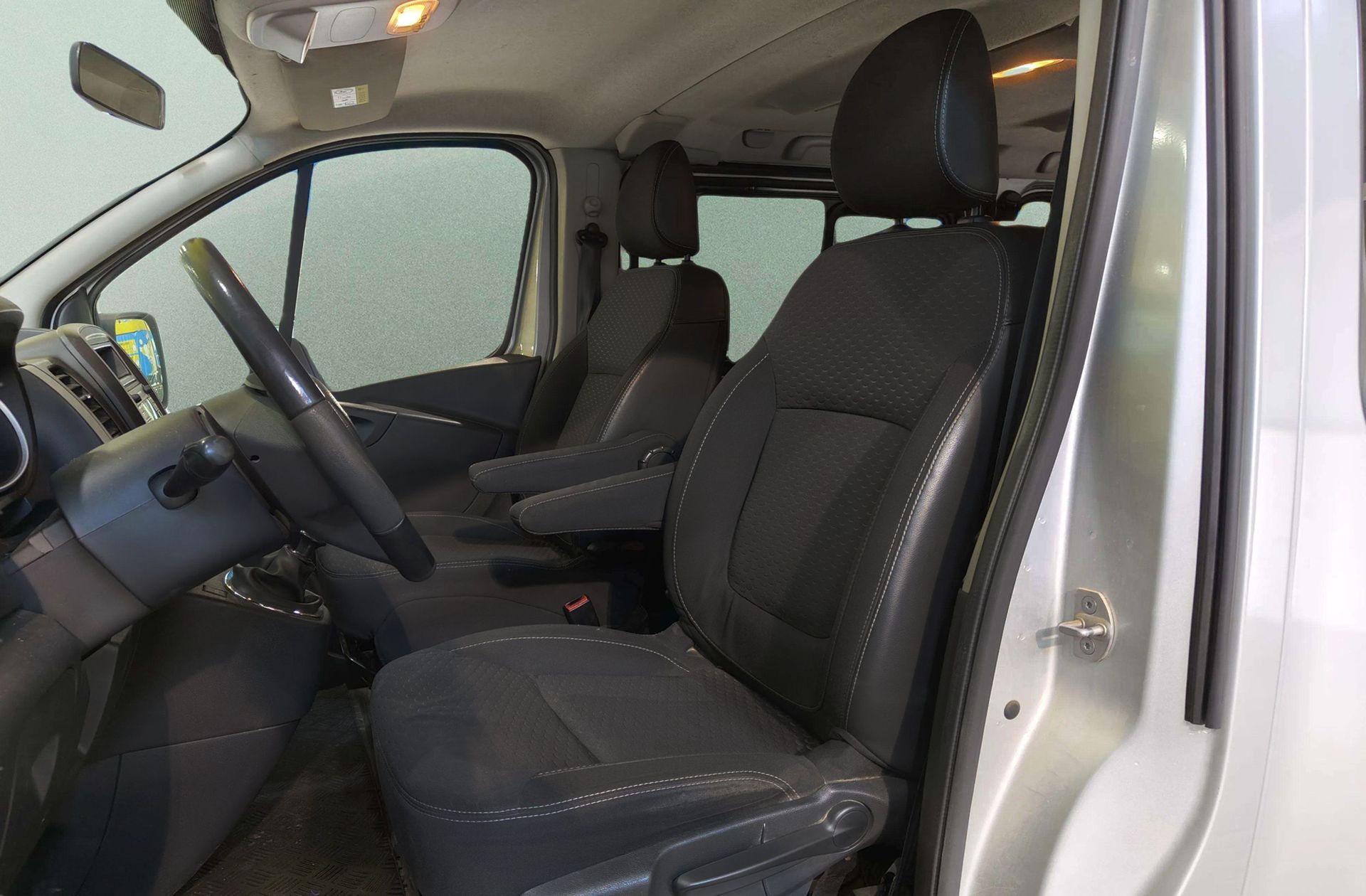 Opel Vivaro Combi 1.6 CDTI L2 2.9t 8 plazas - foto 9