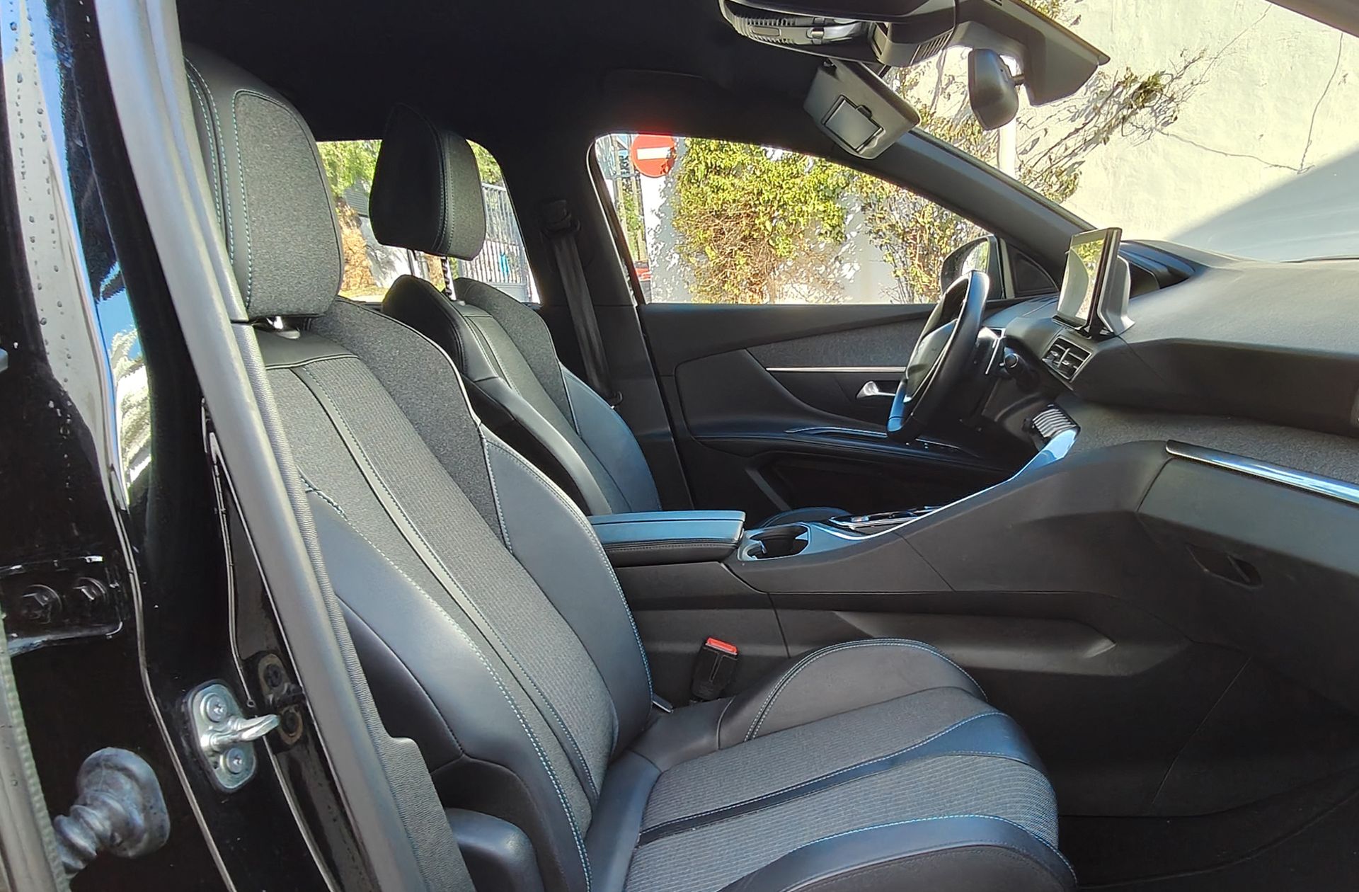 Peugeot 5008 PureTech 130 Allure Pack EAT8 7 plazas - foto 18
