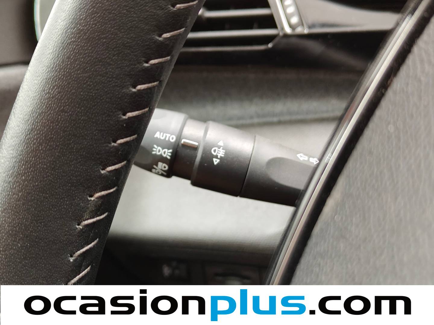 Peugeot 408 Peugeot 408 Allure Hybrid eDCS6 (136 CV) 2025