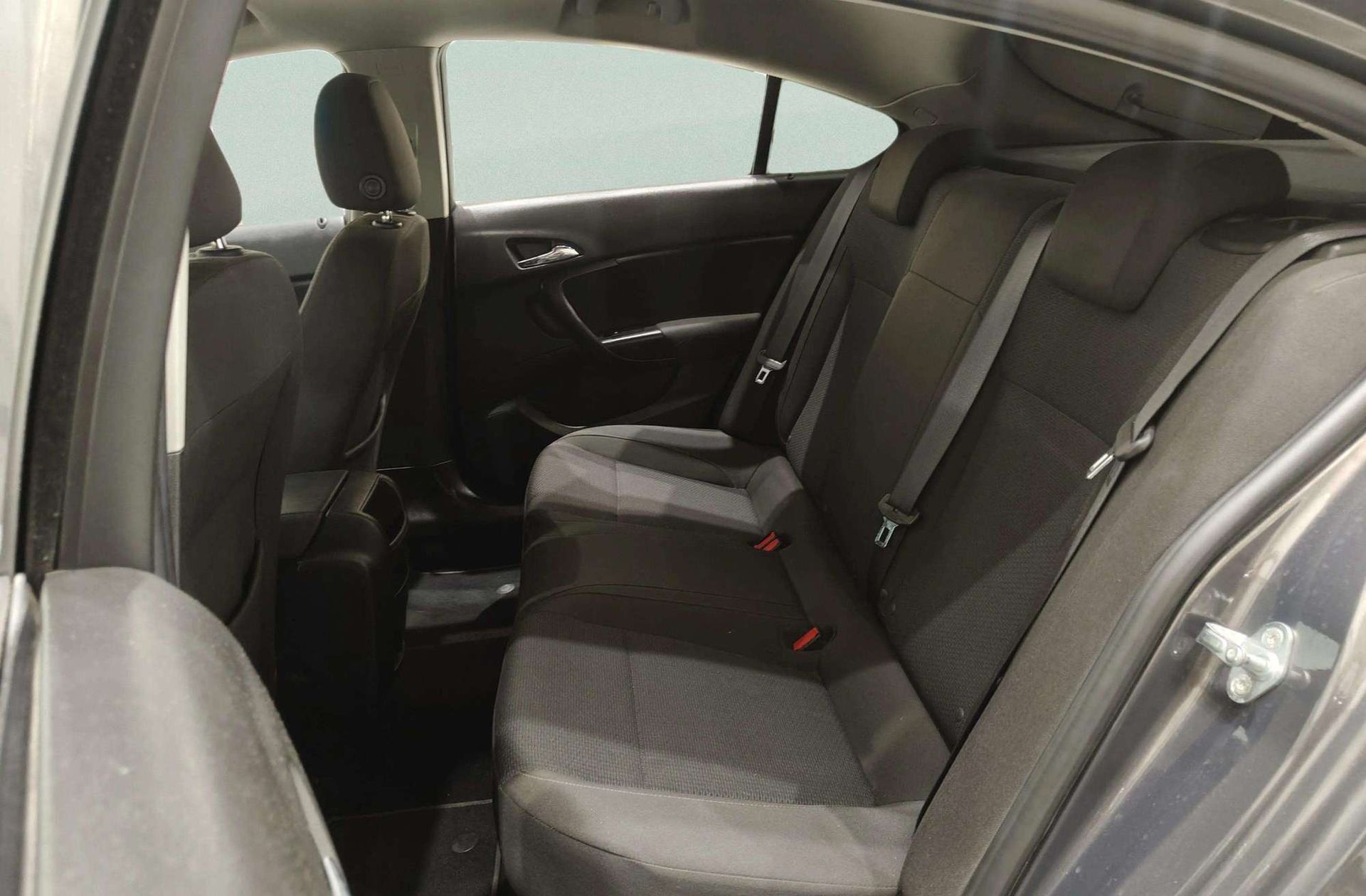 Opel Insignia 1.6CDTI ecoFlex Selective - foto 12