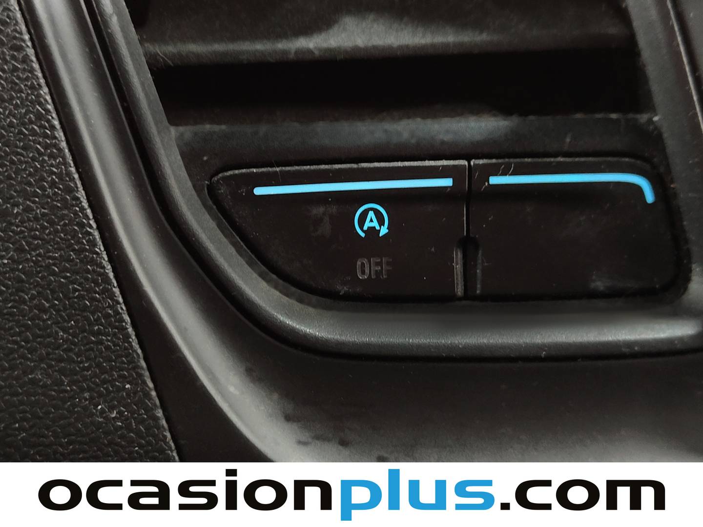 Extras y acabados del Ford Transit Custom Ford Transit Custom 2.0 TDCI 320 L1 Trend (105 CV) 9 plazas