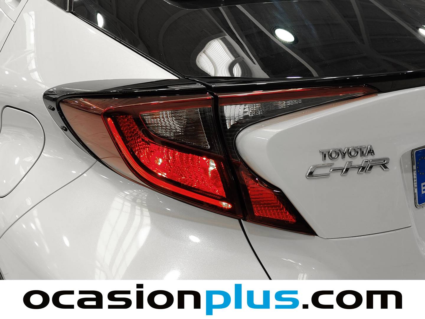 Acabados Toyota C-HR Toyota C-HR 1.8 125H Advance (122 CV)