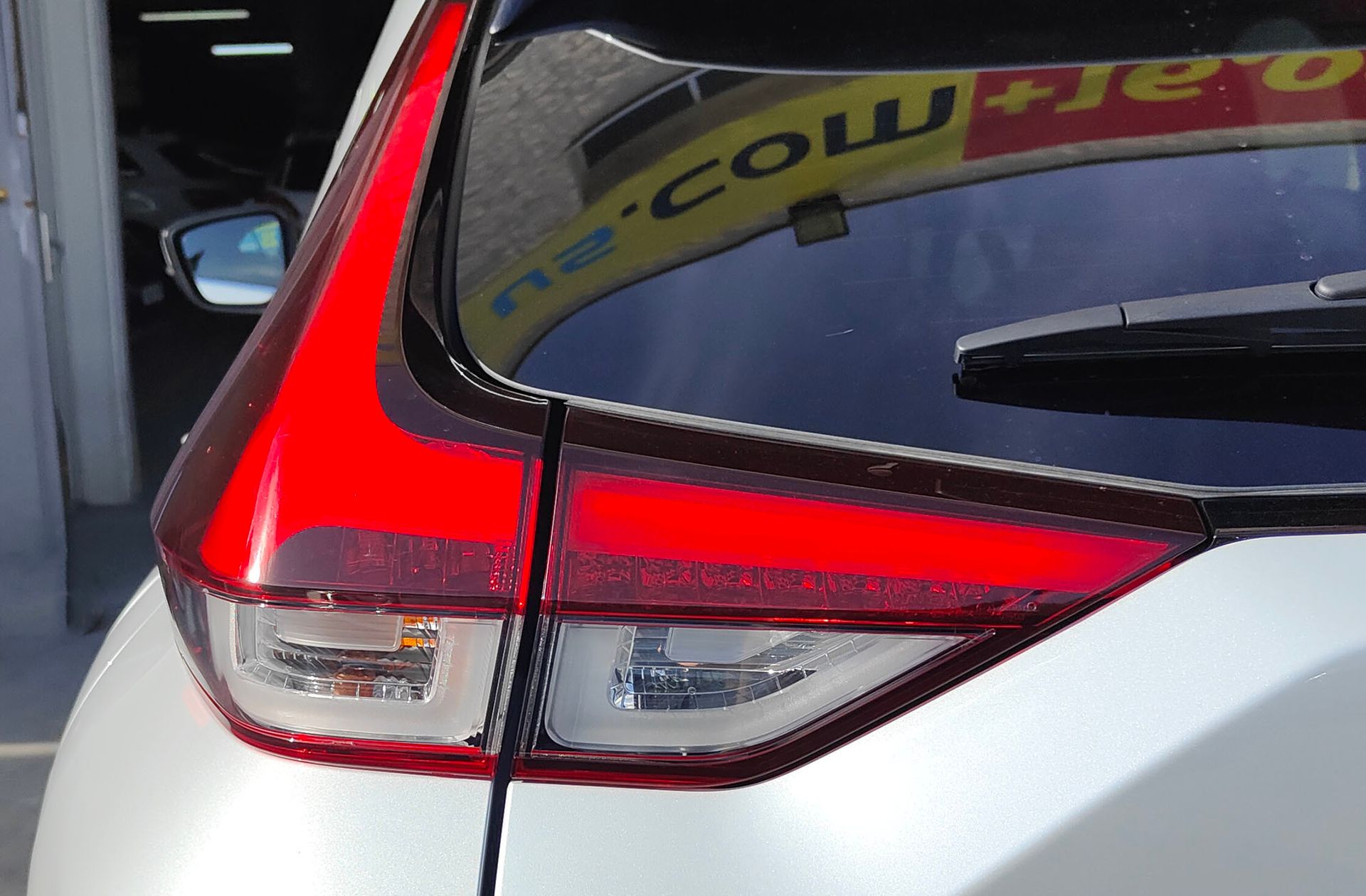 Mitsubishi Eclipse Cross 2.4 PHEV Kaiteki 4WD - foto 15