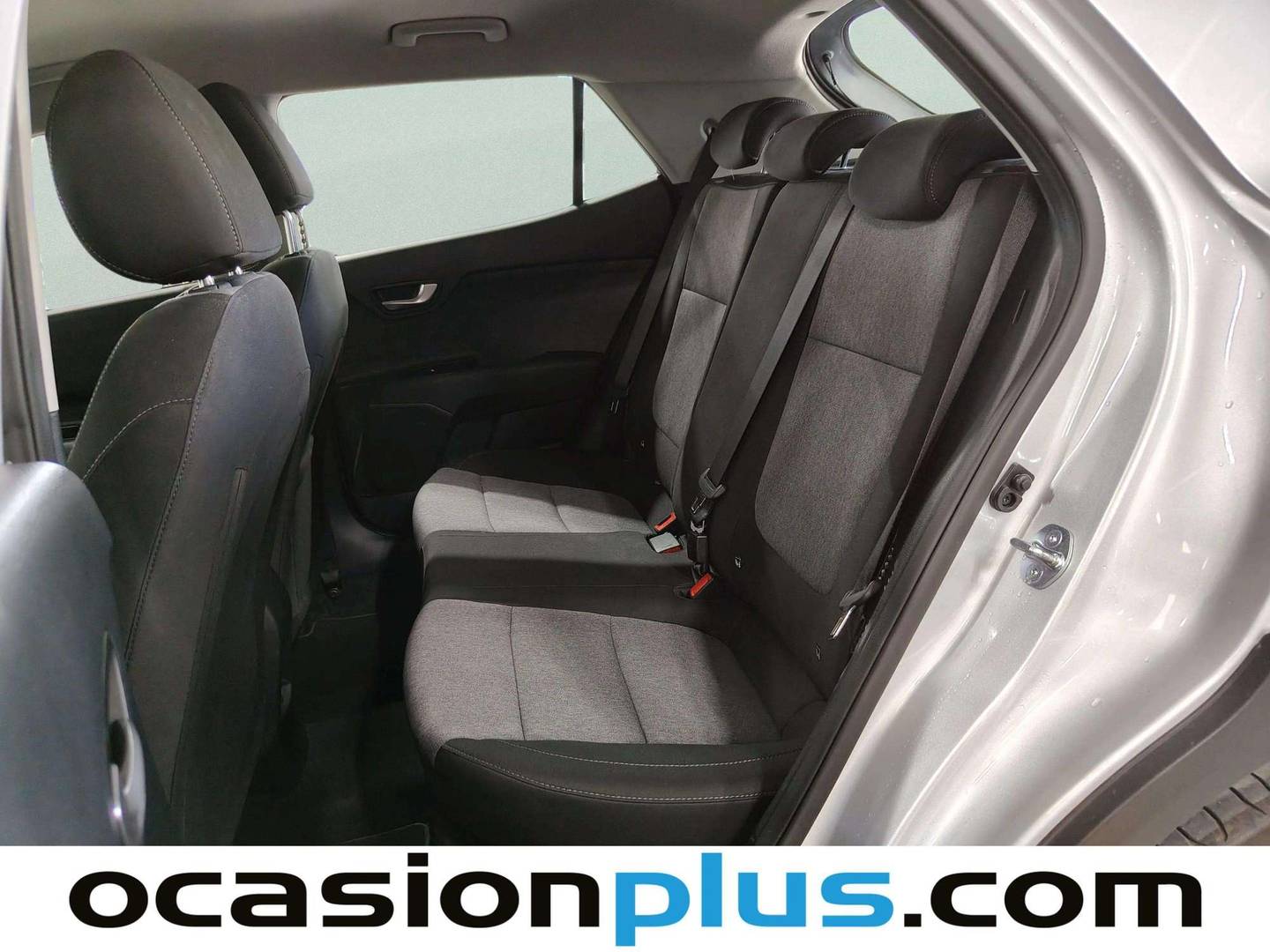 Foto asientos traseros KIA Stonic KIA Stonic 1.0 T-GDi MHEV Concept (115 CV)