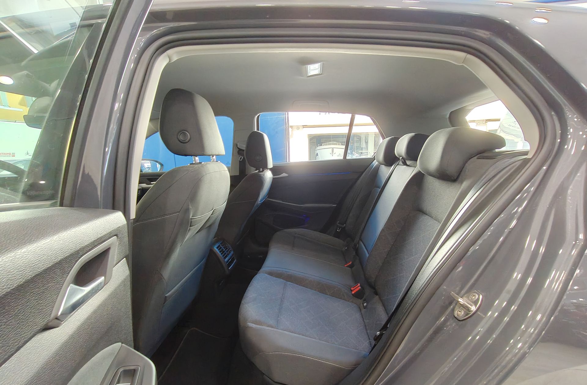 Volkswagen Golf Life 1.5 eTSI DSG - foto 11