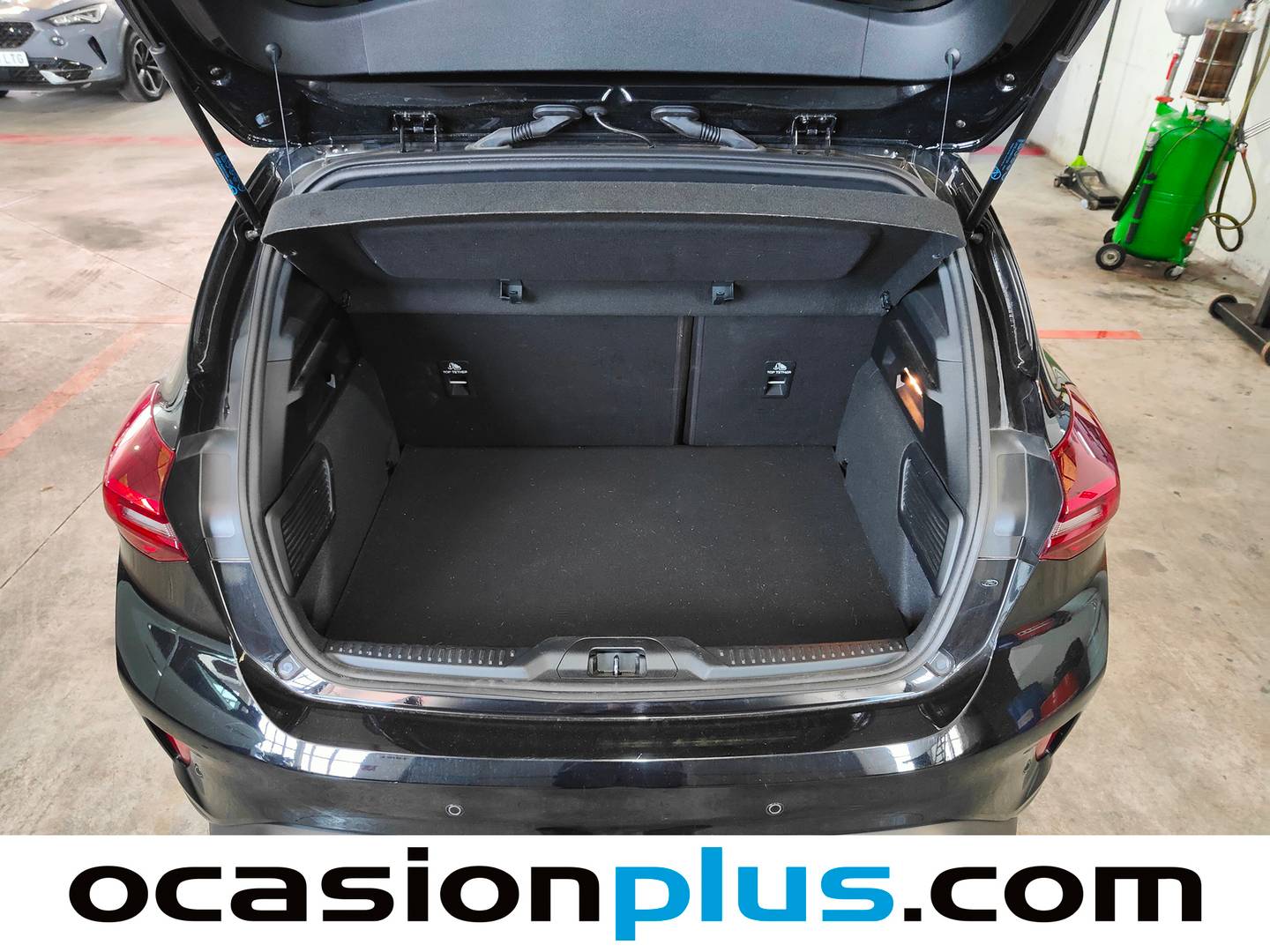 Fotos maletero Ford Focus Ford Focus 1.0 Ecoboost MHEV ST-Line (125 CV)