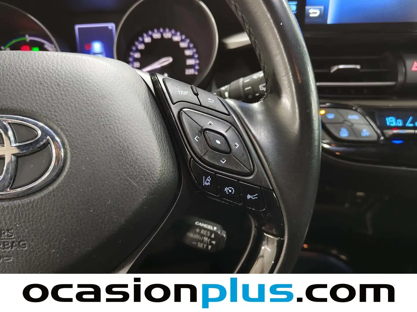 Foto Toyota C-HR Toyota C-HR 1.8 125H Advance (122 CV)