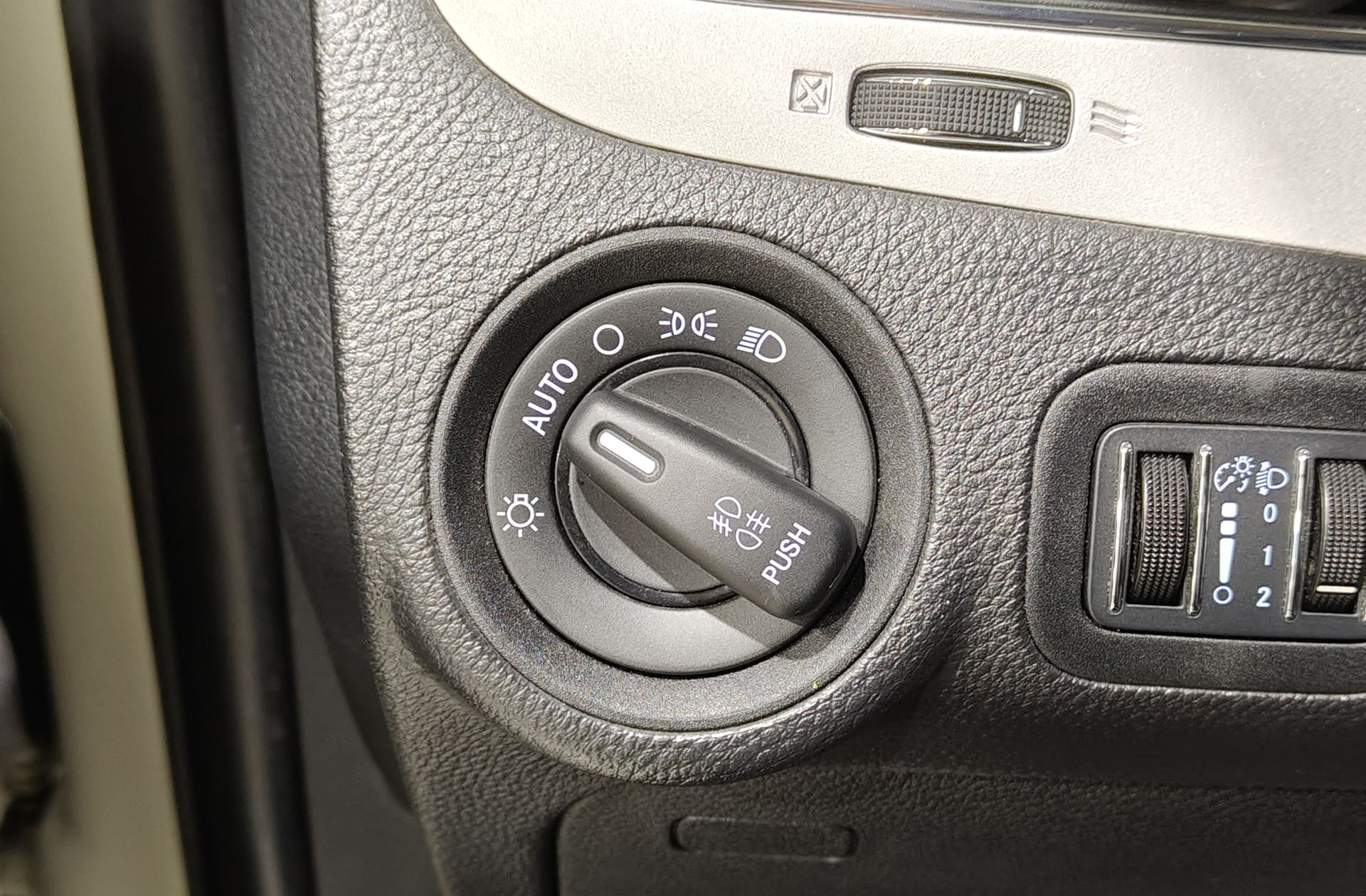 Fiat Freemont 2.0 Diesel Lounge AWD 7 plazas - foto 24
